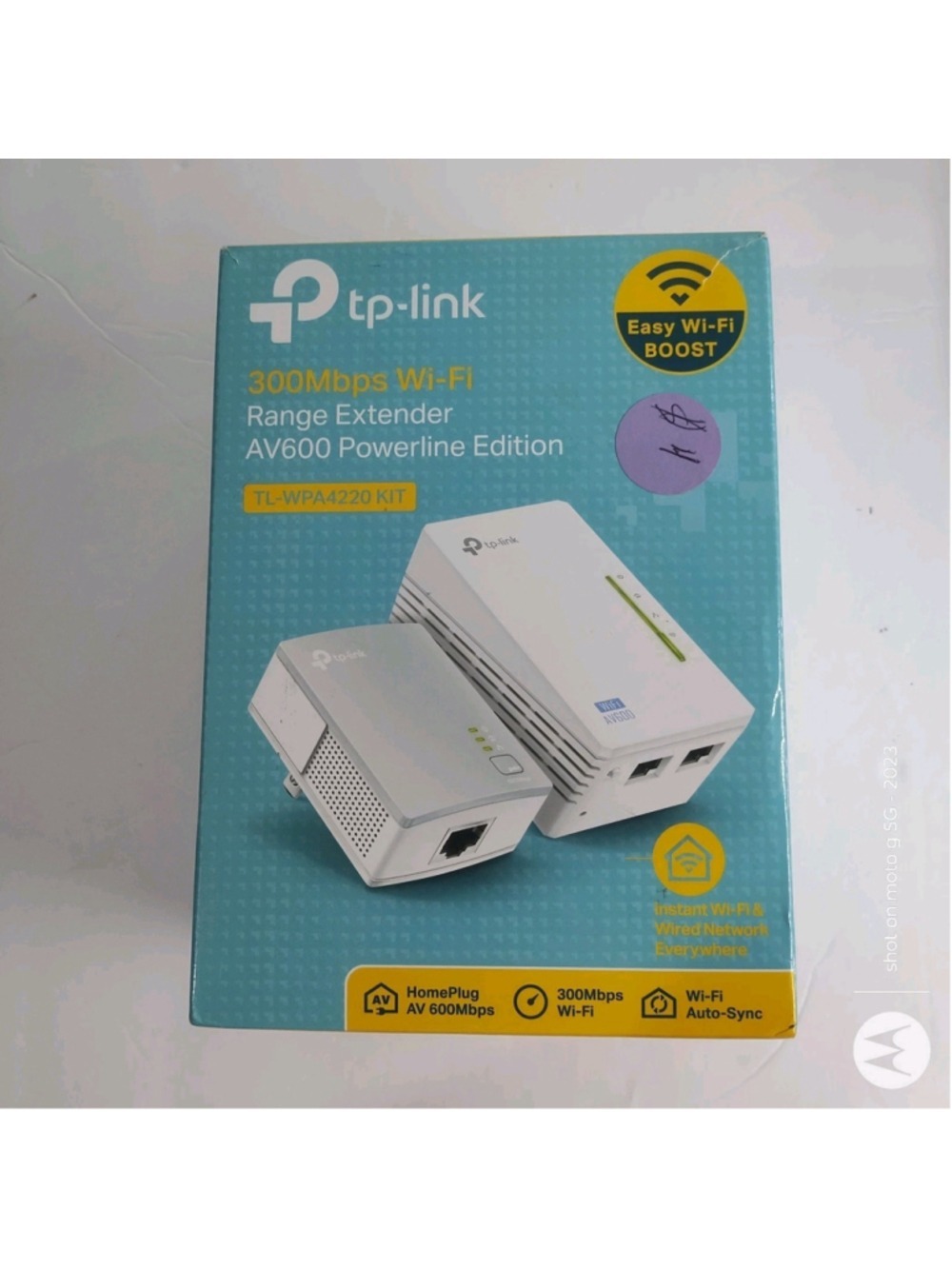 TP-LINK TL-WPA4220KIT 300Mbps AV600 WiFi Powerline Extender Starter Kit